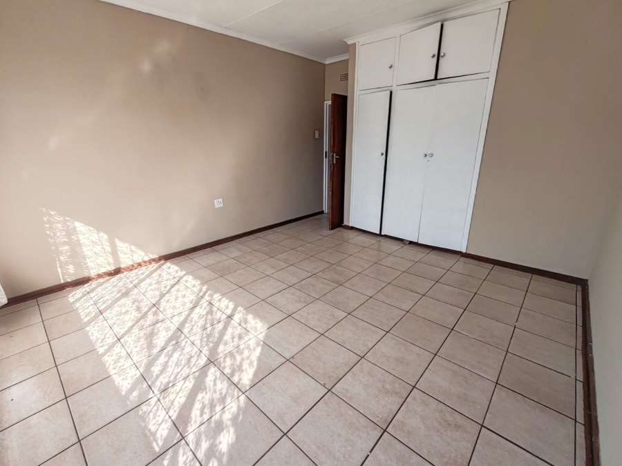 2 Bedroom Property for Sale in Potchefstroom North West